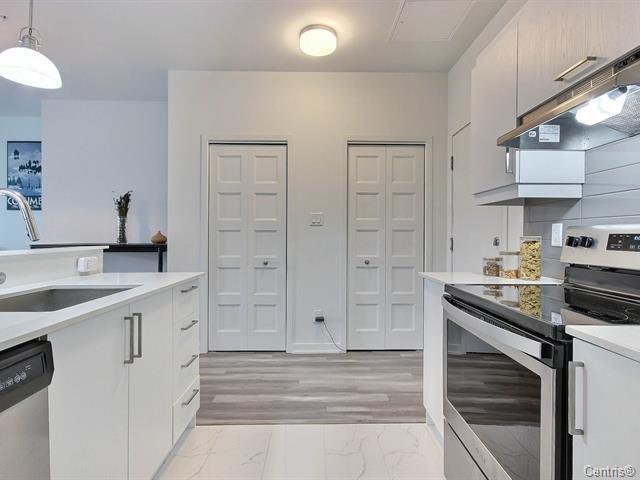 









9185


Rue Lennon

, 507,
Brossard,




QC
J4Y0R8

