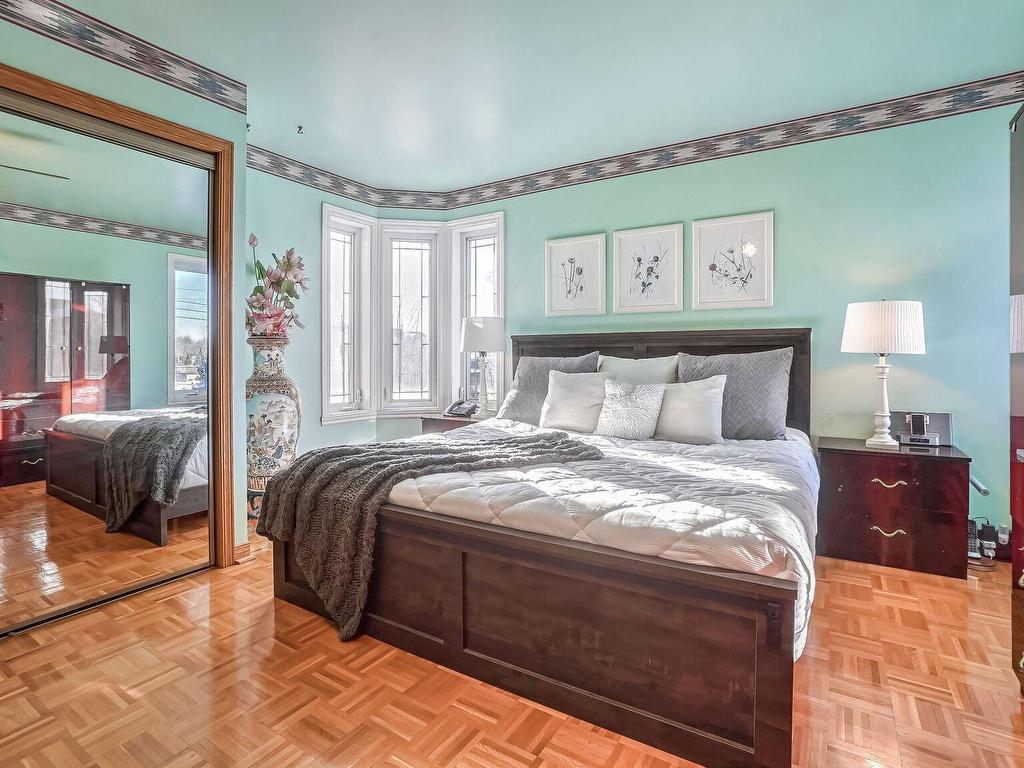 









1701


36e Avenue

,
Montréal (Rivière-des-Prairies/Pointe-aux-Trembles),




QC
H1A5E1

