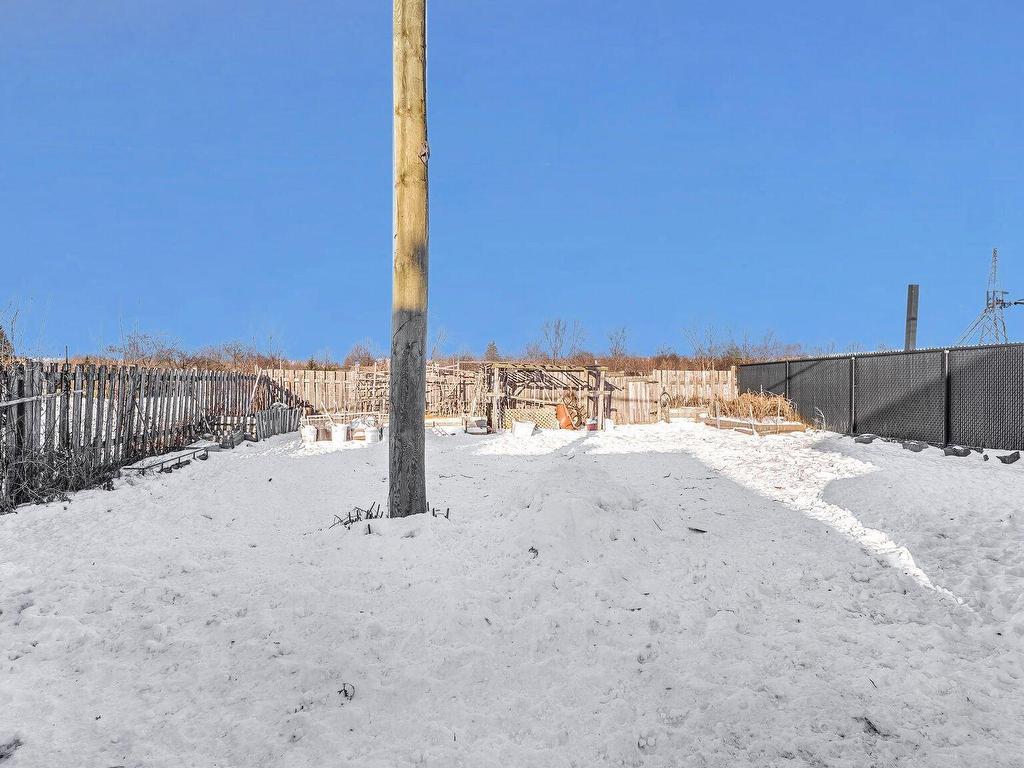 









1701


36e Avenue

,
Montréal (Rivière-des-Prairies/Pointe-aux-Trembles),




QC
H1A5E1

