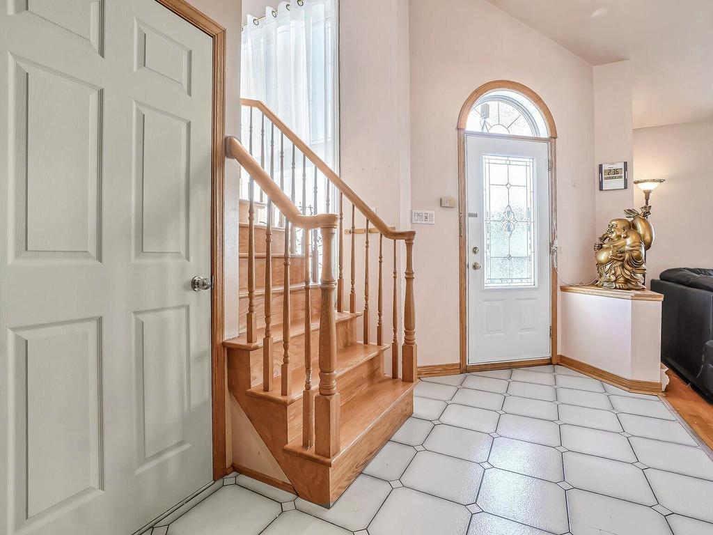 









1701


36e Avenue

,
Montréal (Rivière-des-Prairies/Pointe-aux-Trembles),




QC
H1A5E1

