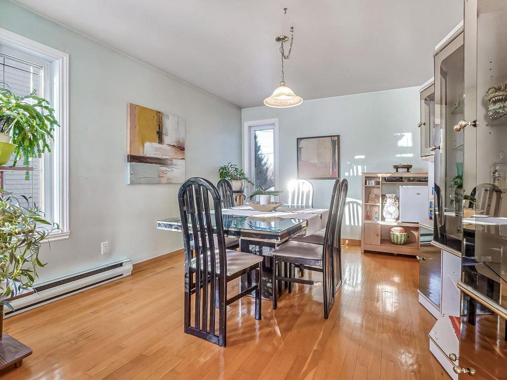 









1701


36e Avenue

,
Montréal (Rivière-des-Prairies/Pointe-aux-Trembles),




QC
H1A5E1

