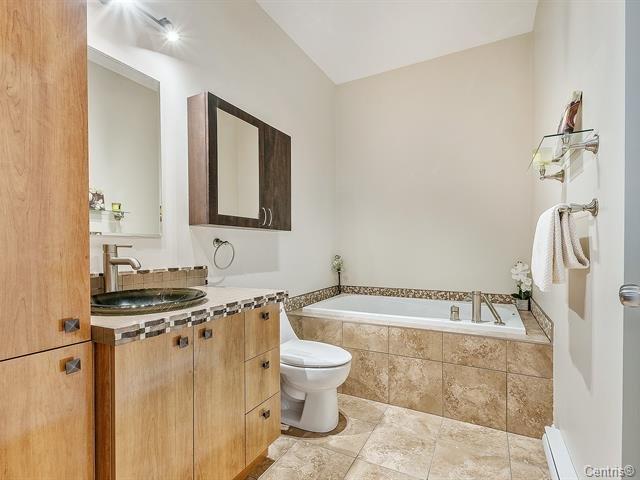 









1210


Boul. Lucille-Teasdale

, 303,
Terrebonne (Lachenaie),




QC
J6V0E2

