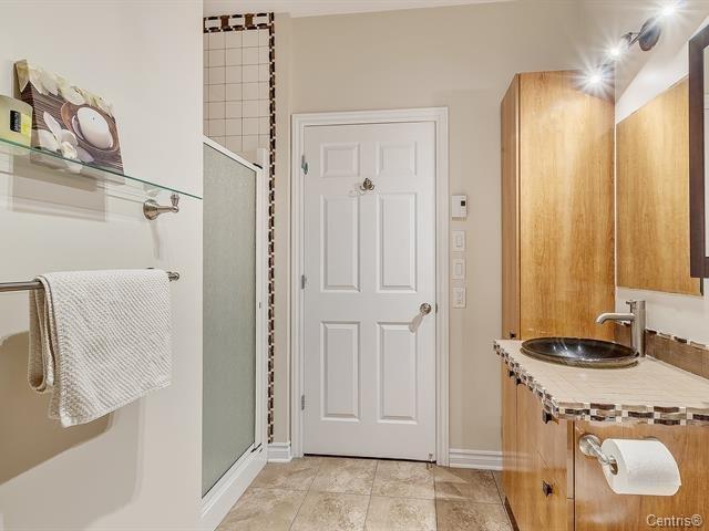 









1210


Boul. Lucille-Teasdale

, 303,
Terrebonne (Lachenaie),




QC
J6V0E2


