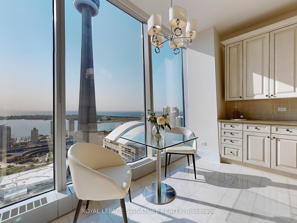 









183


Wellington

Street West, 3505,
Toronto,




ON
M5V 0A1

