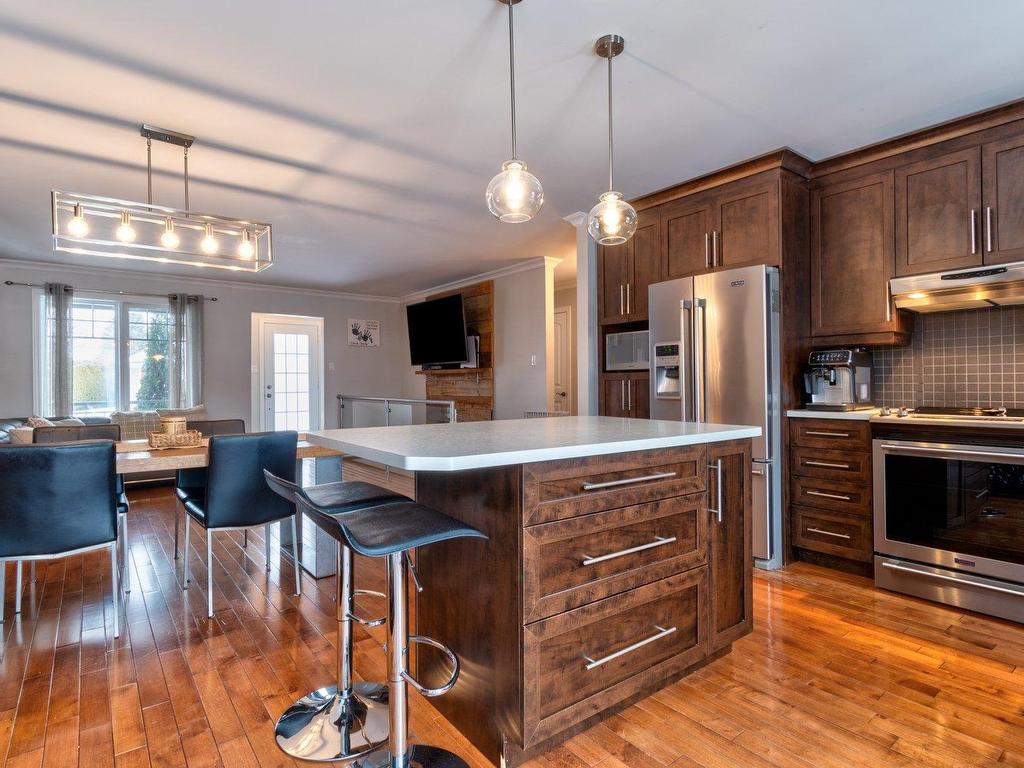 









50


Rue Roland-Ménard

,
Sorel-Tracy,




QC
J3P0B8

