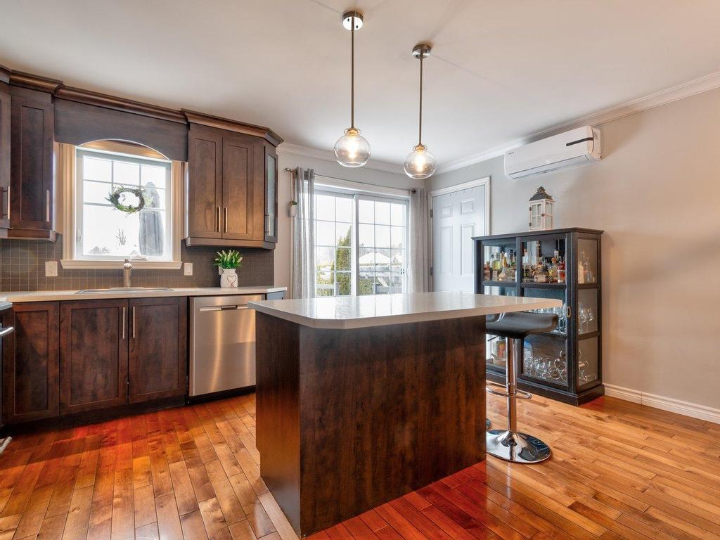 









50


Rue Roland-Ménard

,
Sorel-Tracy,




QC
J3P0B8

