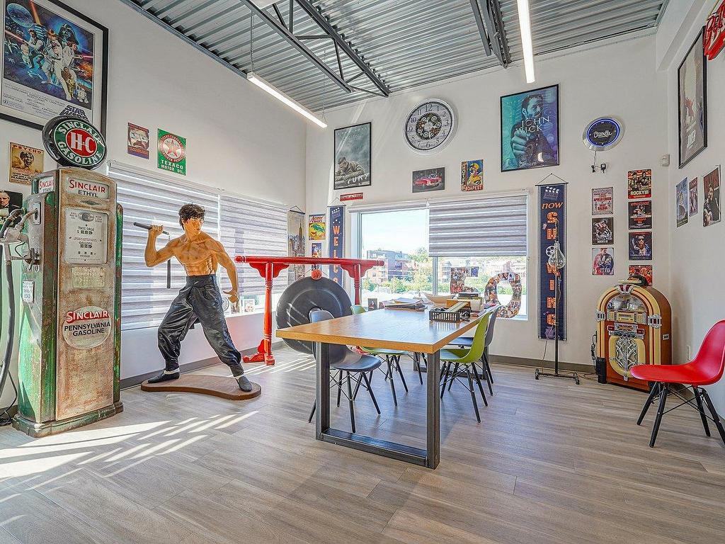 









620


Rue L'Archevêque

,
Magog,




QC
J1X3E8

