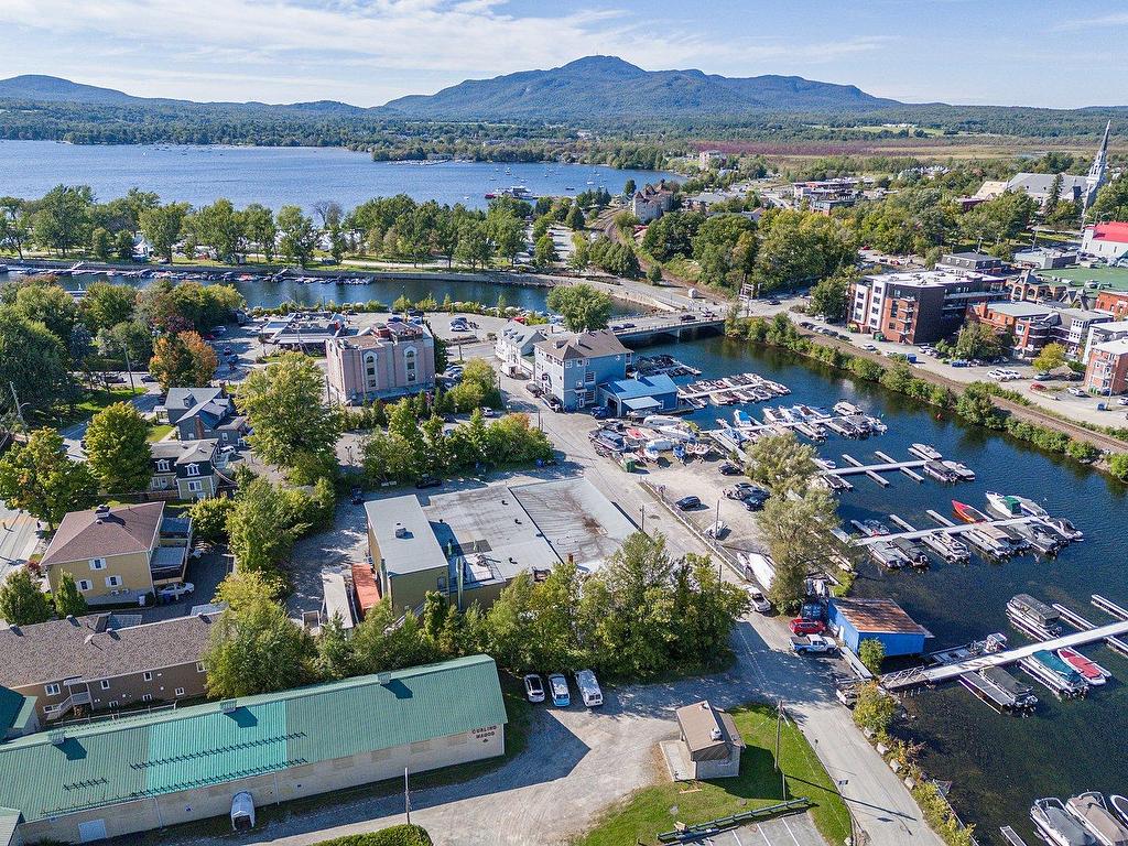 









620


Rue L'Archevêque

,
Magog,




QC
J1X3E8

