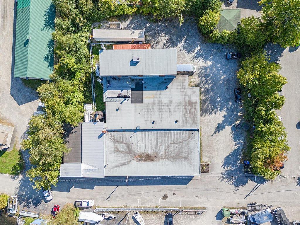 









620Z


Rue L'Archevêque

,
Magog,




QC
J1X3E8

