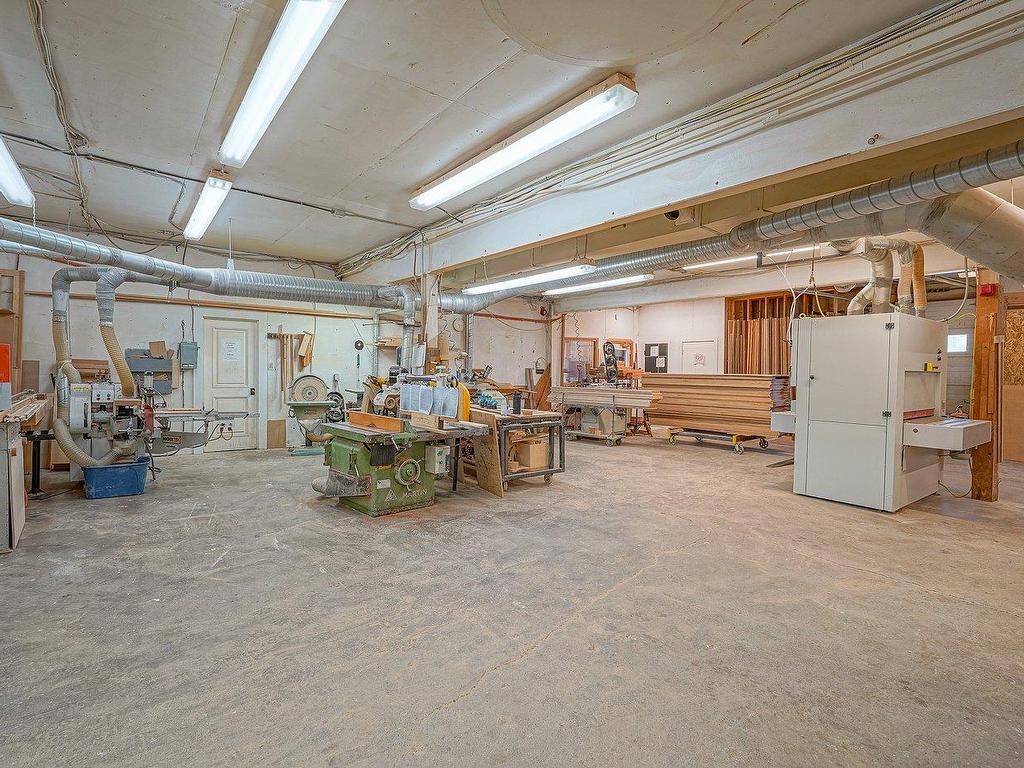 









620Z


Rue L'Archevêque

,
Magog,




QC
J1X3E8

