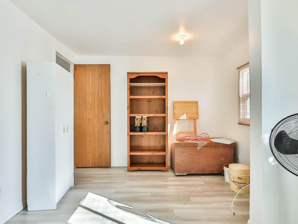 









864


Rue Arthur-Gratton

,
Gatineau (Buckingham),




QC
J8L2Z4

