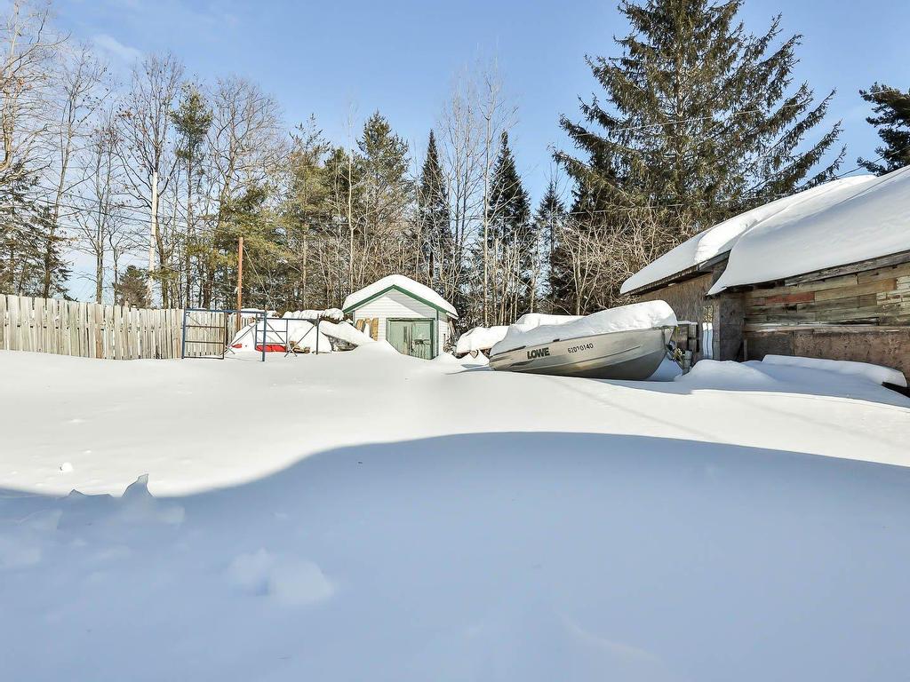









864


Rue Arthur-Gratton

,
Gatineau (Buckingham),




QC
J8L2Z4

