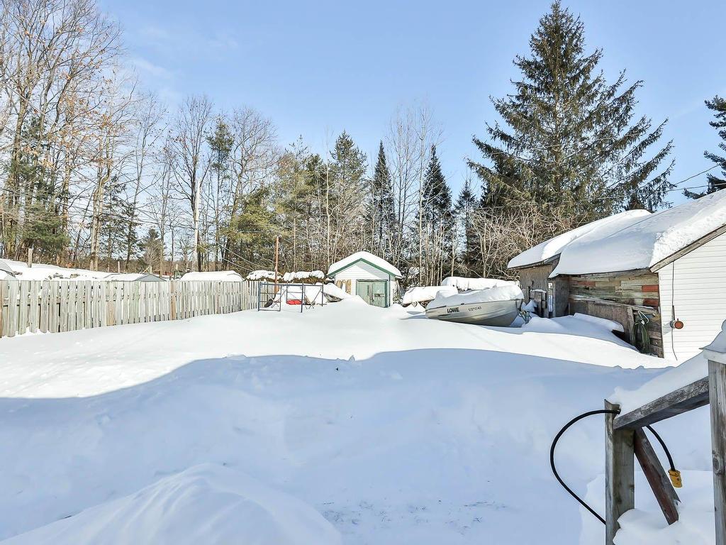 









864


Rue Arthur-Gratton

,
Gatineau (Buckingham),




QC
J8L2Z4

