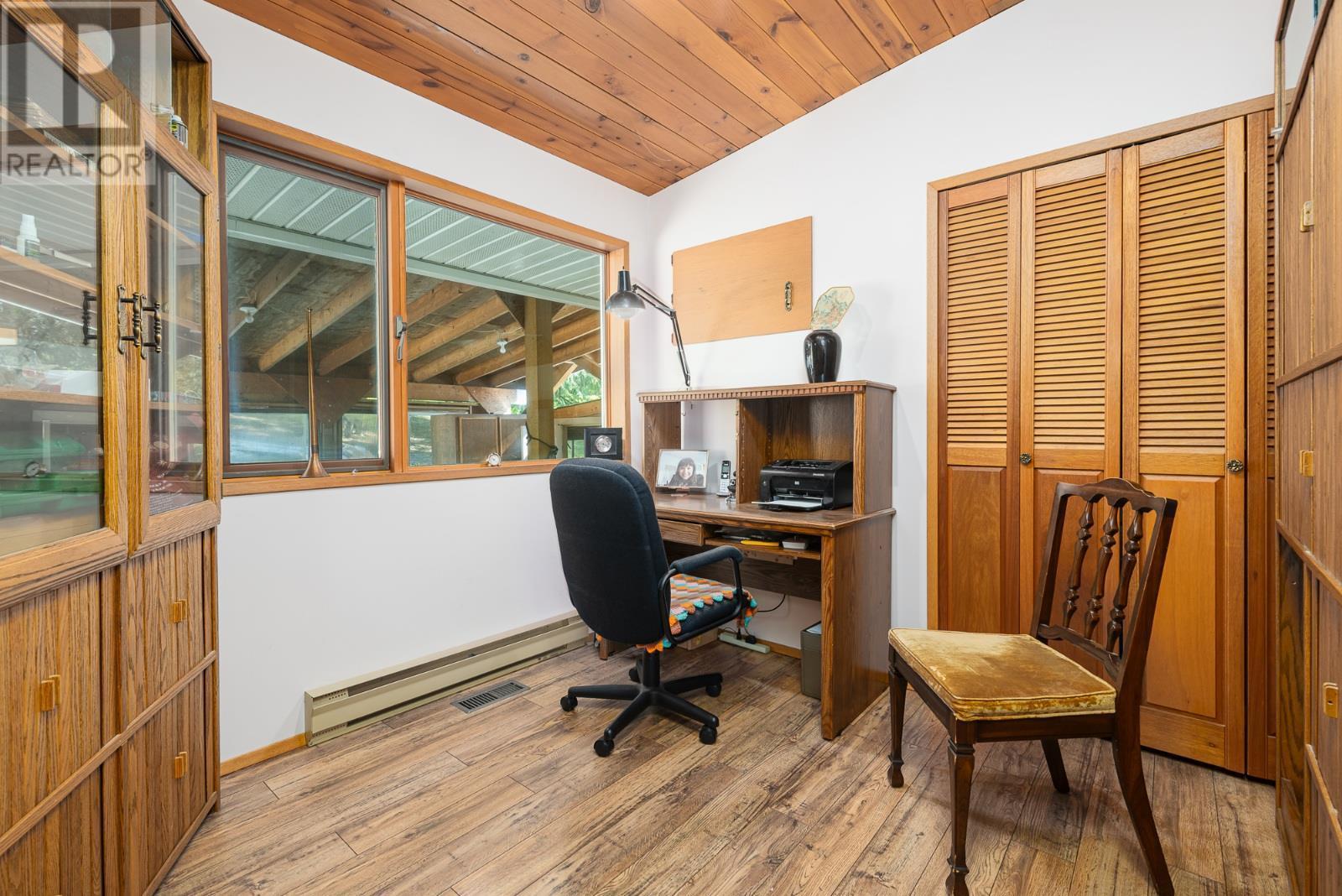 












208 36 Avenue N

,
Erickson,




British Columbia
V0B1G1

