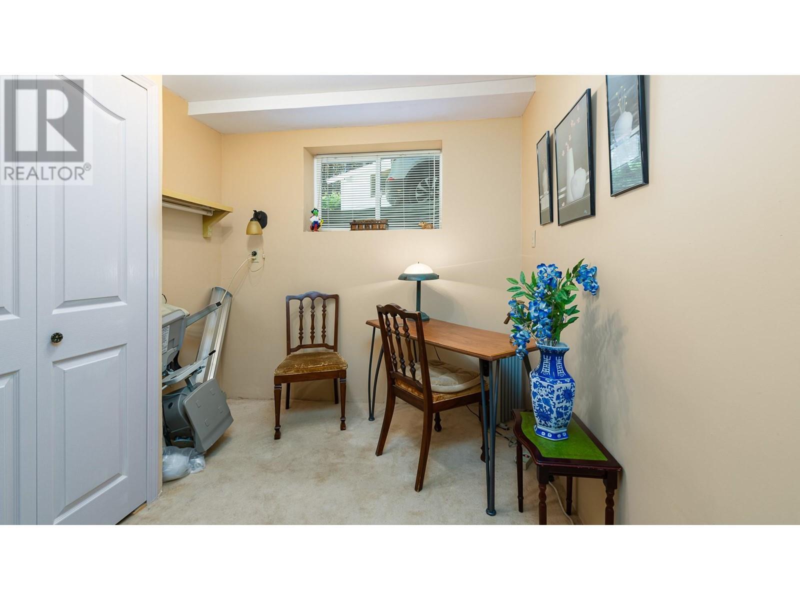












208 36 Avenue N

,
Erickson,




British Columbia
V0B1G1


