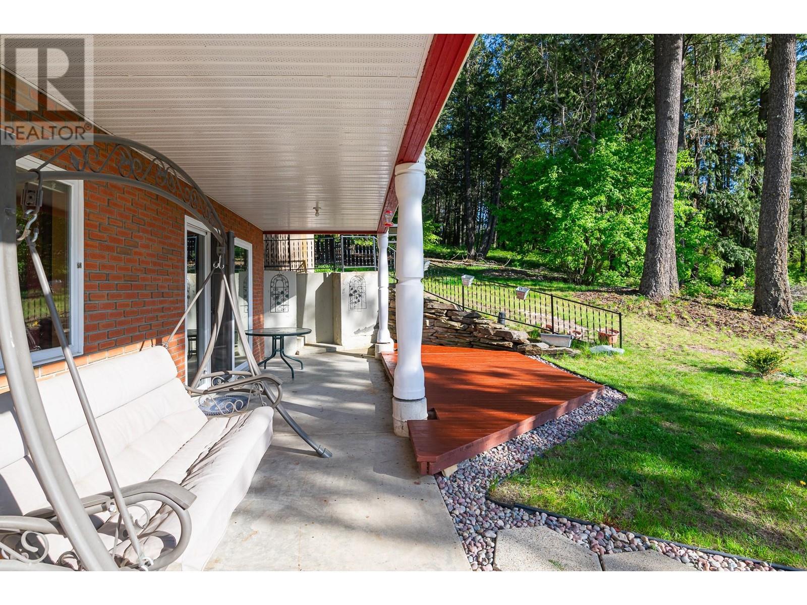 












208 36 Avenue N

,
Erickson,




British Columbia
V0B1G1

