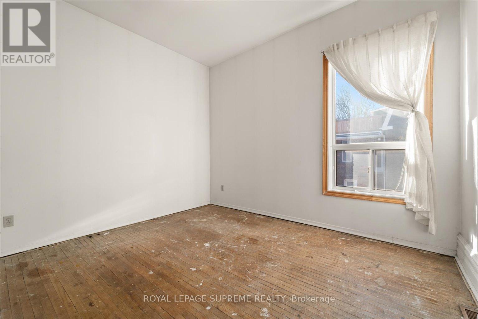 












1309 KING STREET W

,
Toronto,




Ontario
M6K1G9

