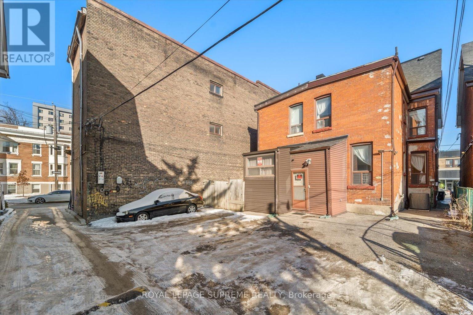 












1309 KING STREET W

,
Toronto,




Ontario
M6K1G9

