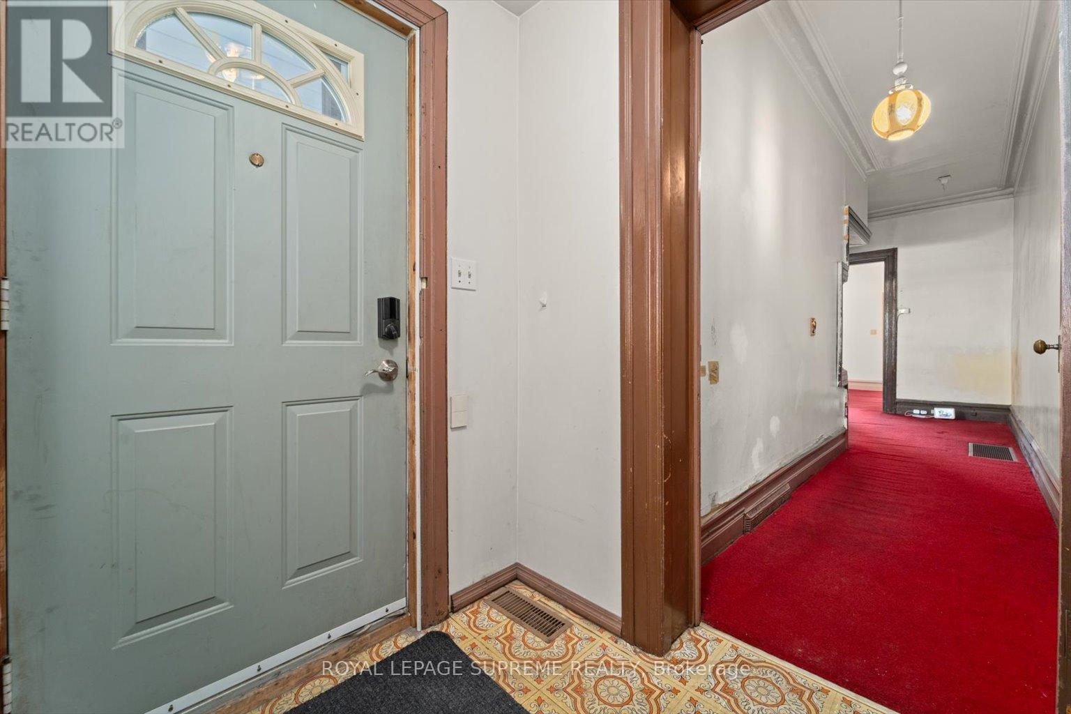 












1309 KING STREET W

,
Toronto,




Ontario
M6K1G9

