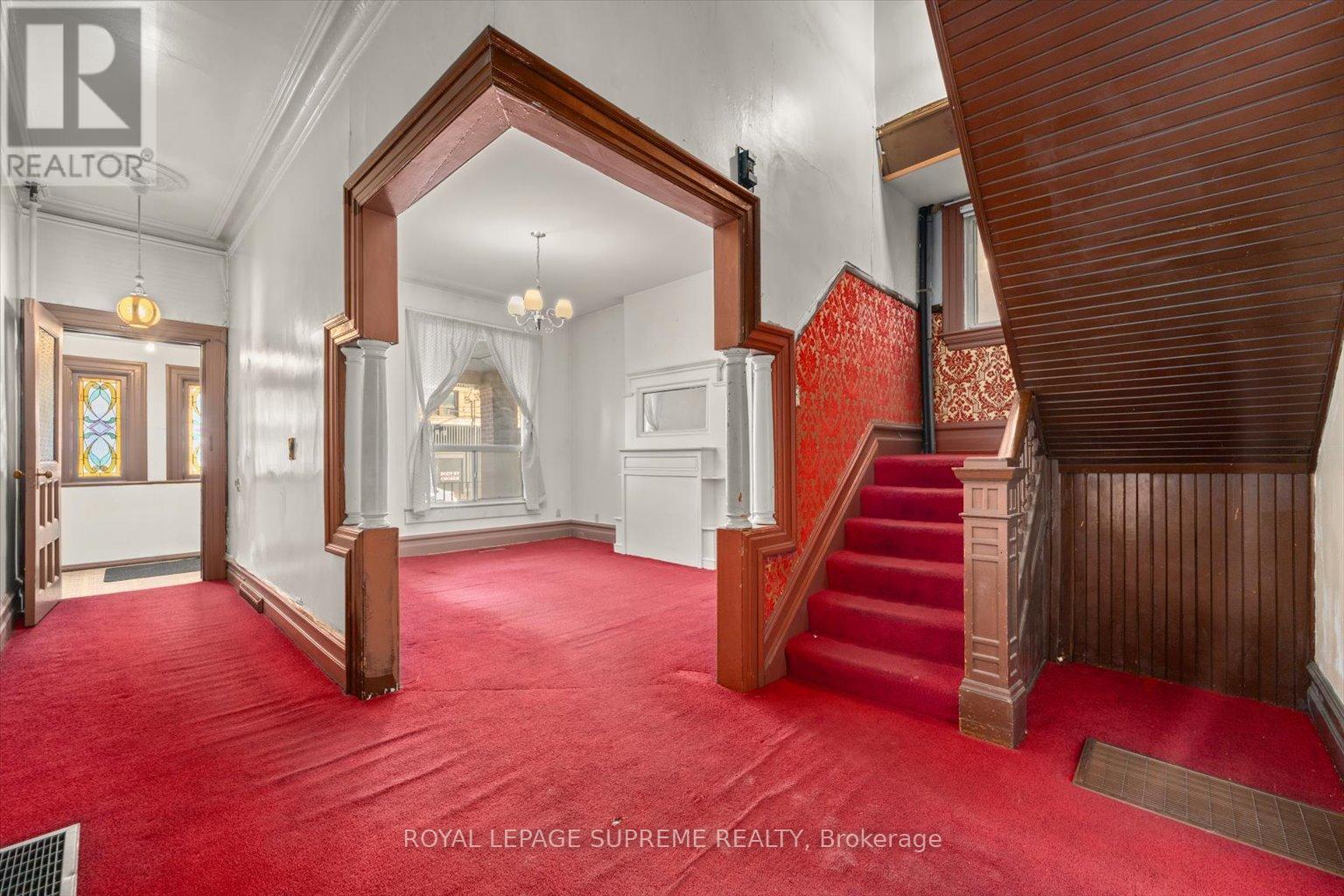 












1309 KING STREET W

,
Toronto,




Ontario
M6K1G9

