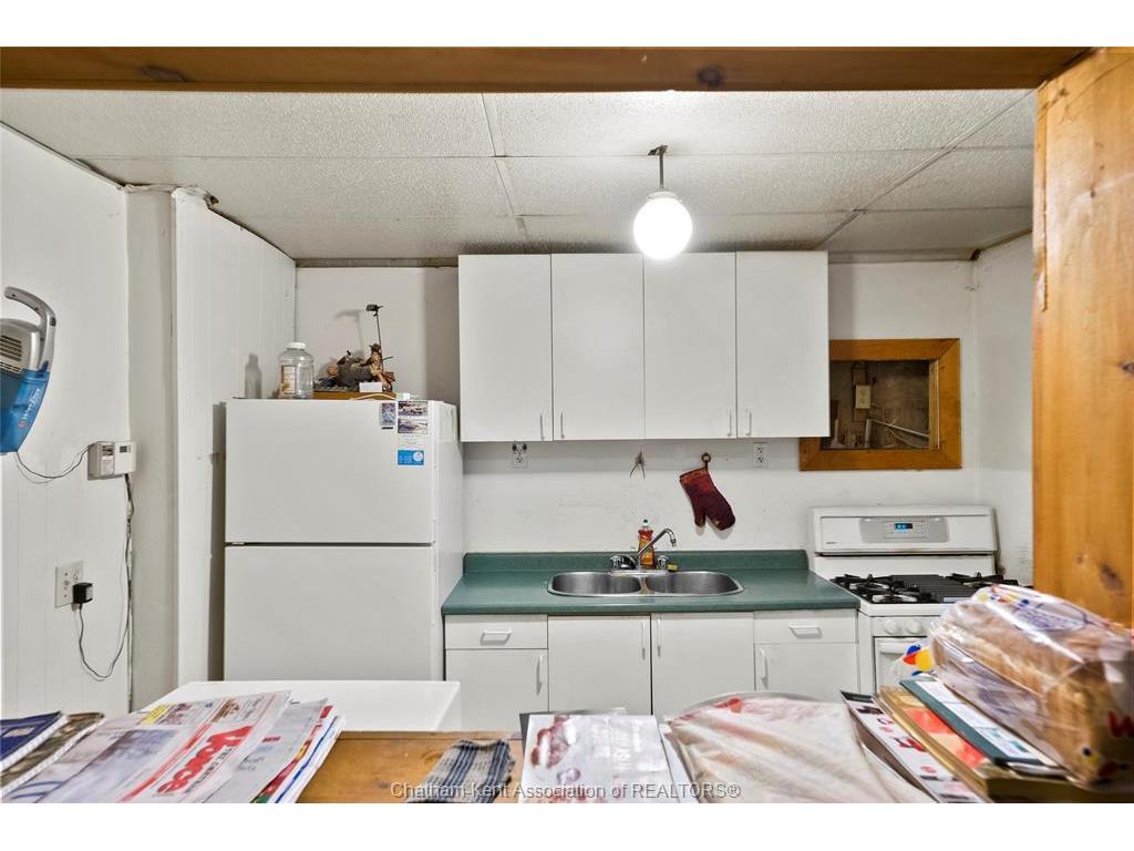 









119


Harvey

Street,
Chatham,




ON
N7M 1N4

