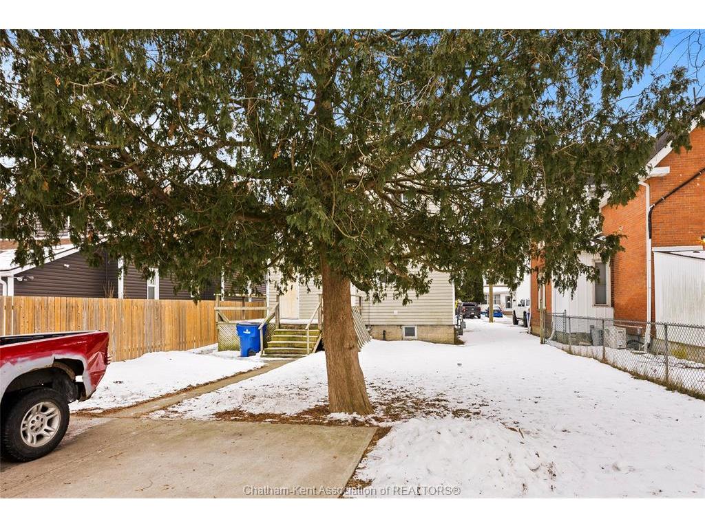 









119


Harvey

Street,
Chatham,




ON
N7M 1N4

