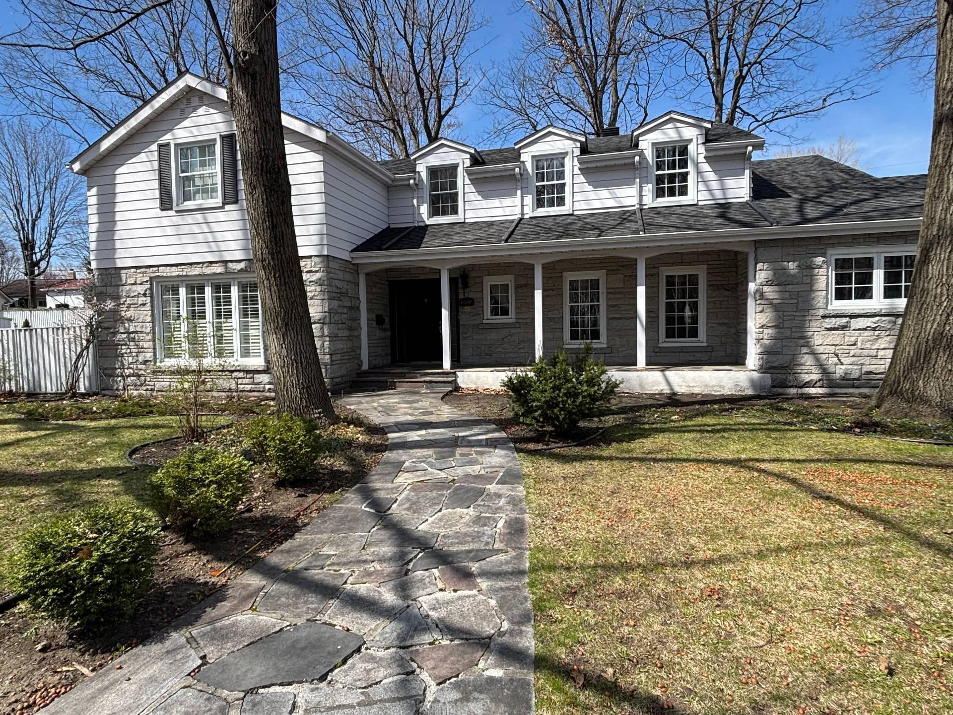 









6100


Rue De Grandpré

,
Sorel-Tracy,




QC
J3R4E9

