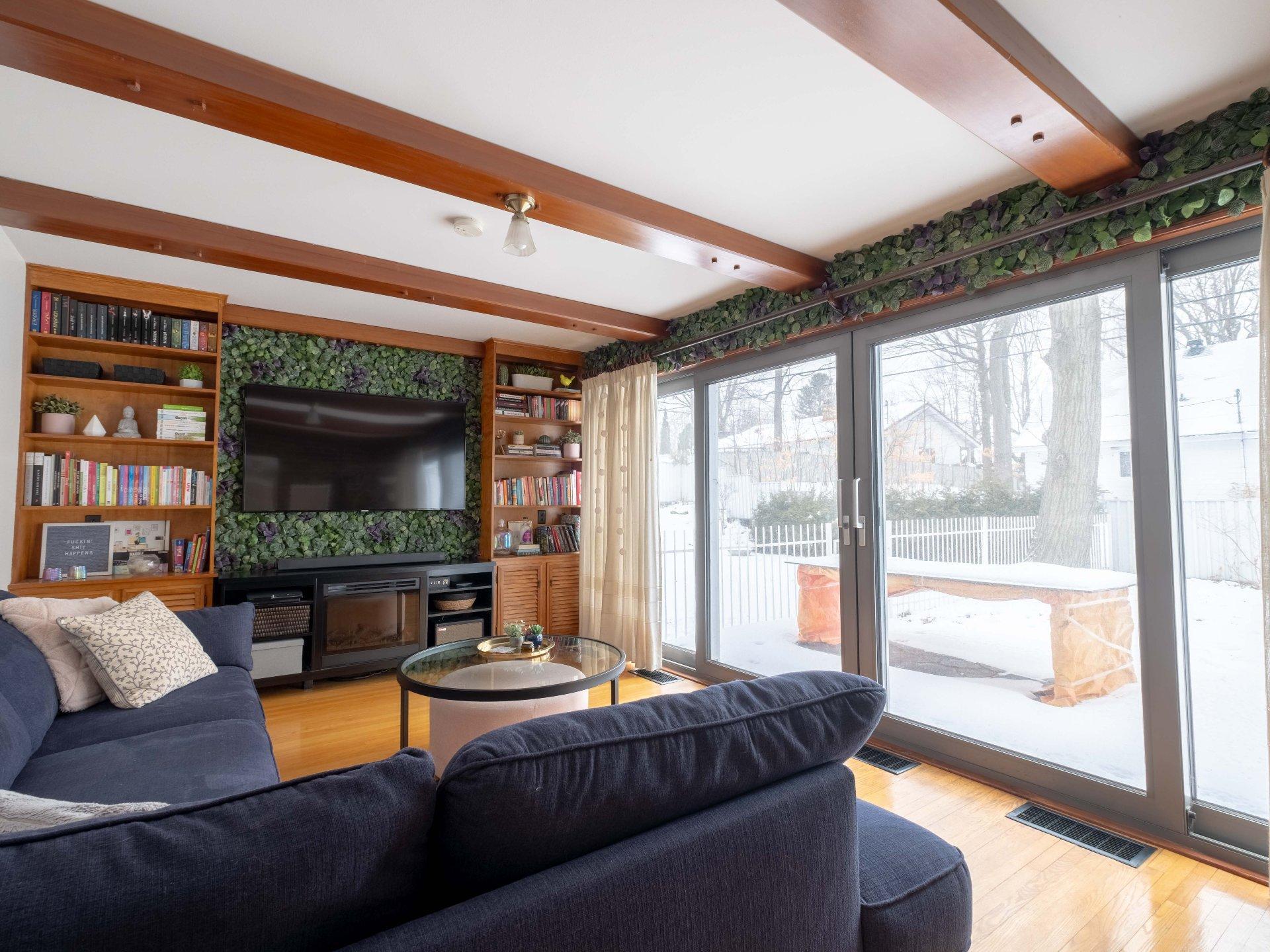 









6100


Rue De Grandpré

,
Sorel-Tracy,




QC
J3R4E9

