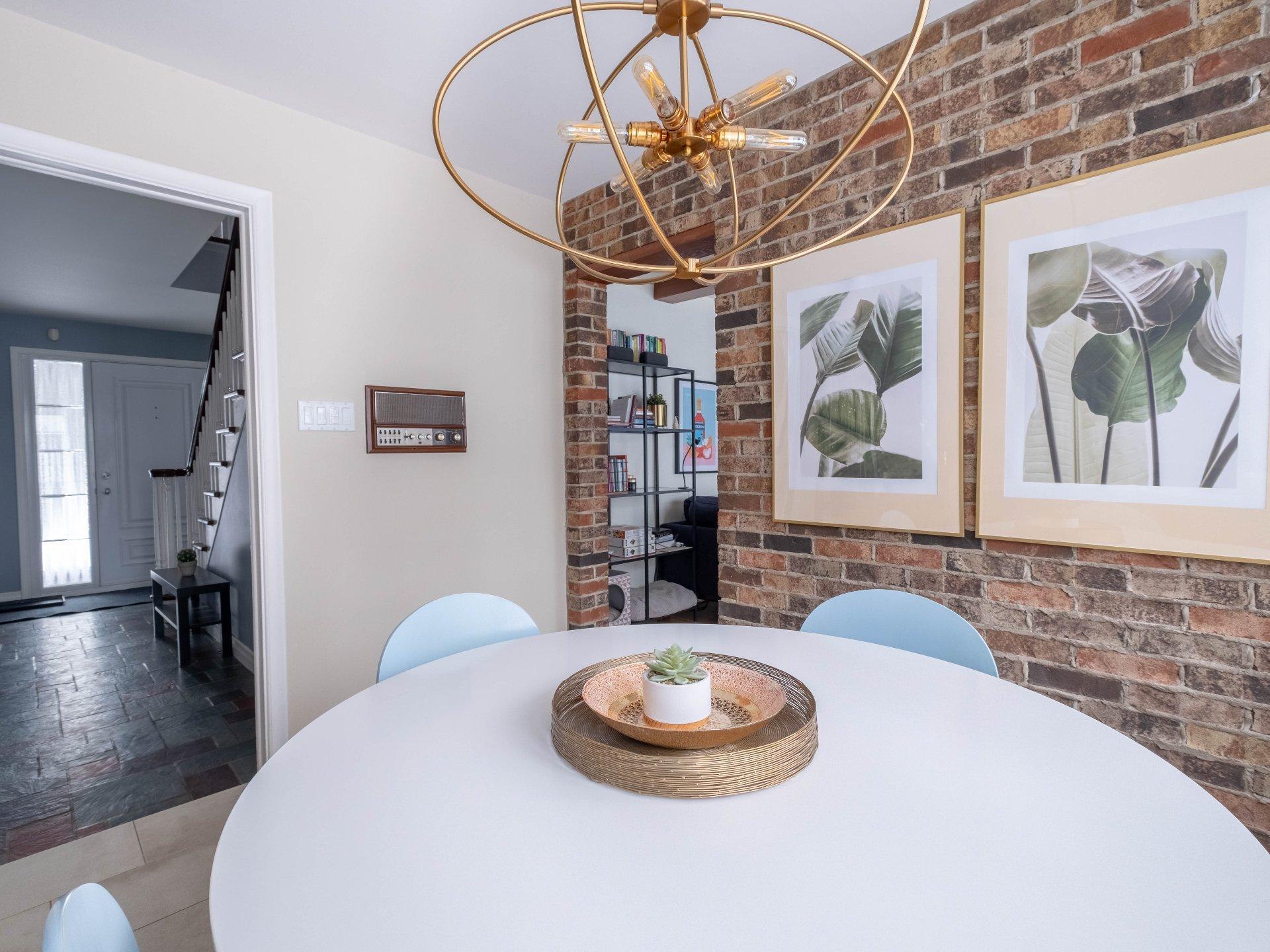 









6100


Rue De Grandpré

,
Sorel-Tracy,




QC
J3R4E9

