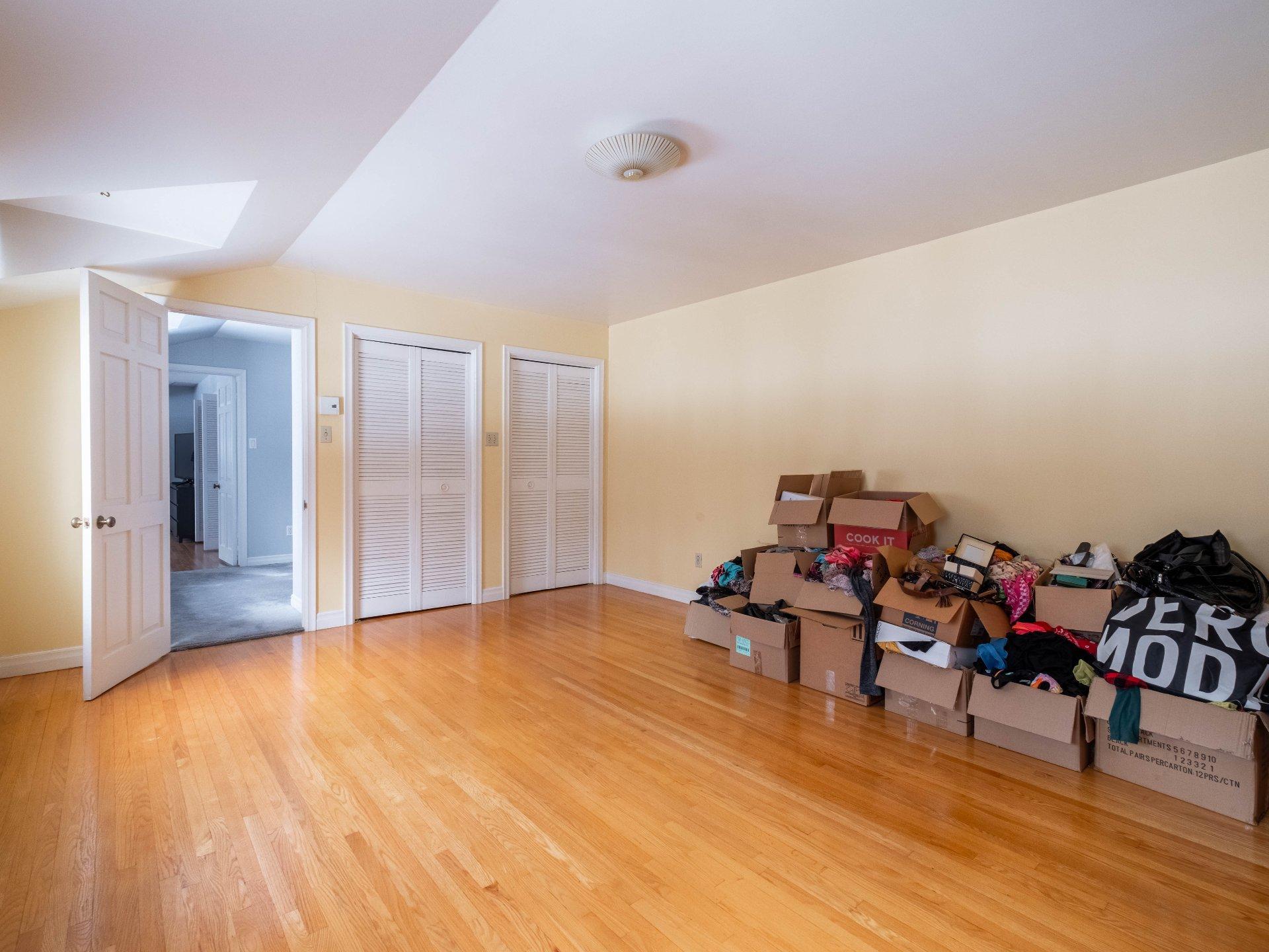 









6100


Rue De Grandpré

,
Sorel-Tracy,




QC
J3R4E9

