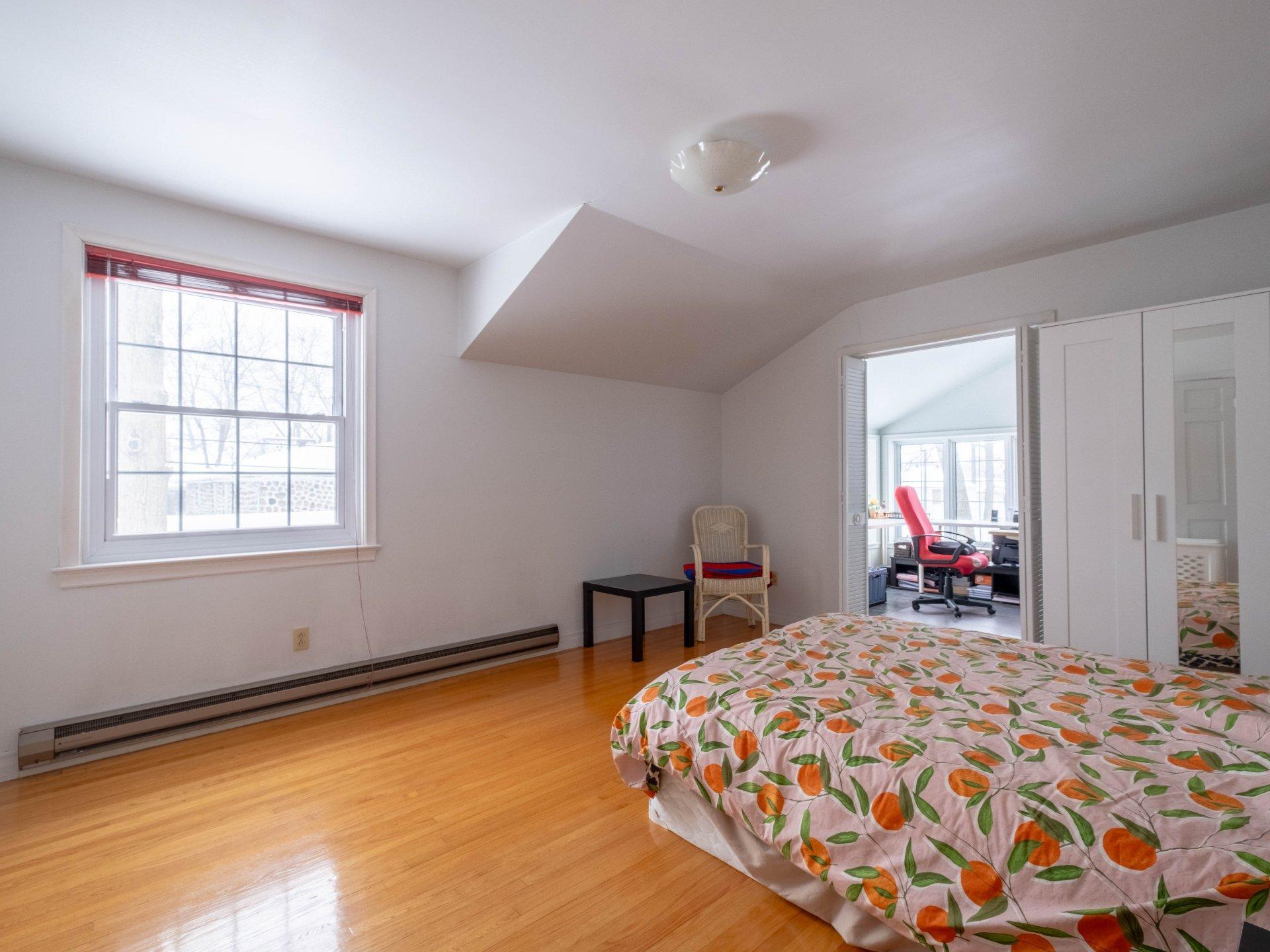 









6100


Rue De Grandpré

,
Sorel-Tracy,




QC
J3R4E9


