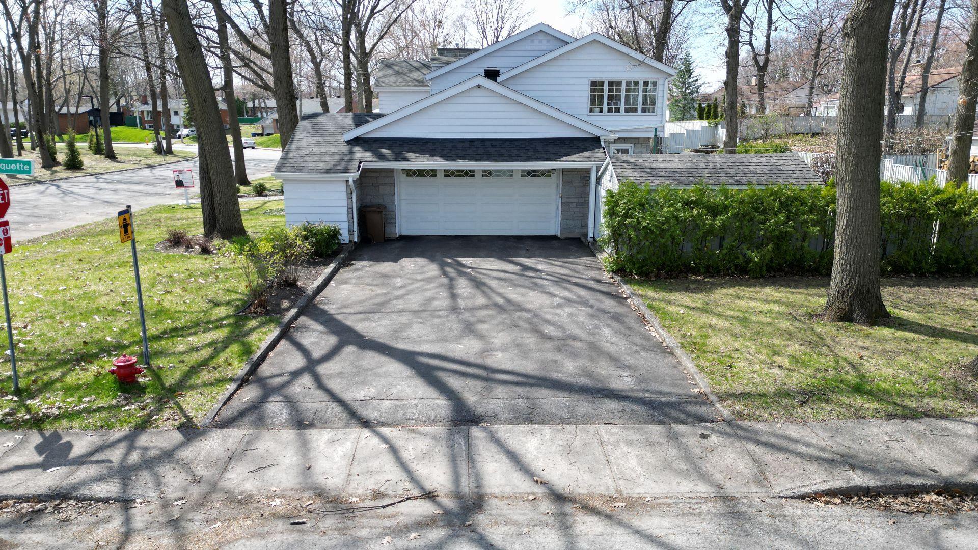 









6100


Rue De Grandpré

,
Sorel-Tracy,




QC
J3R4E9

