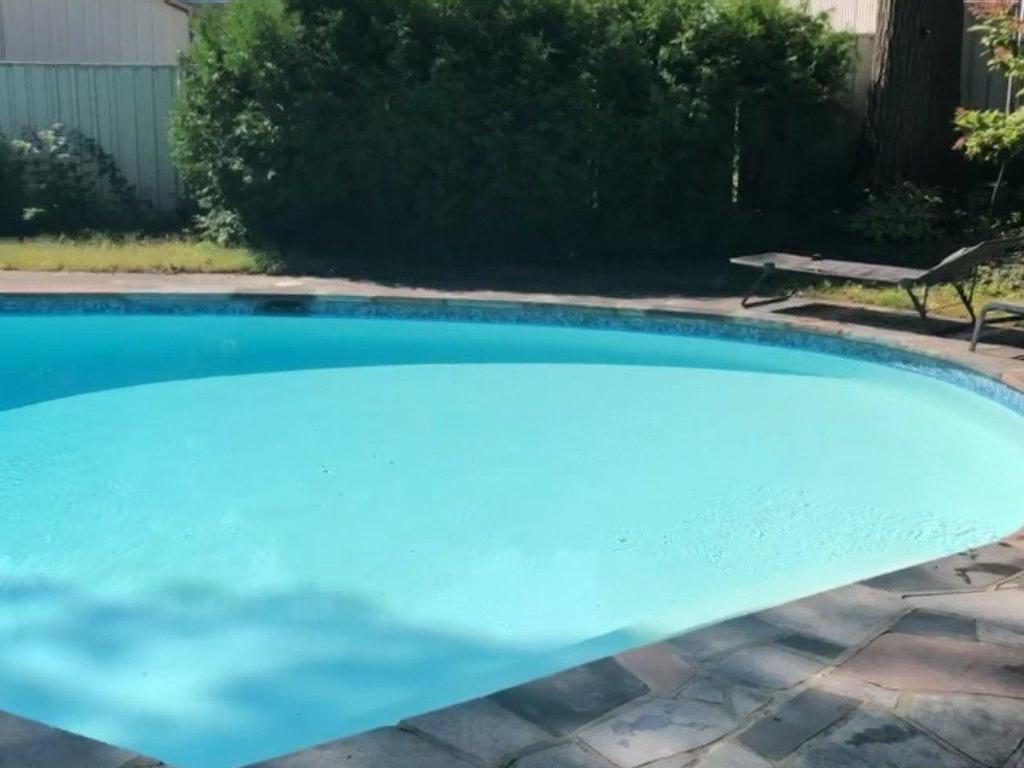 









6100


Rue De Grandpré

,
Sorel-Tracy,




QC
J3R4E9

