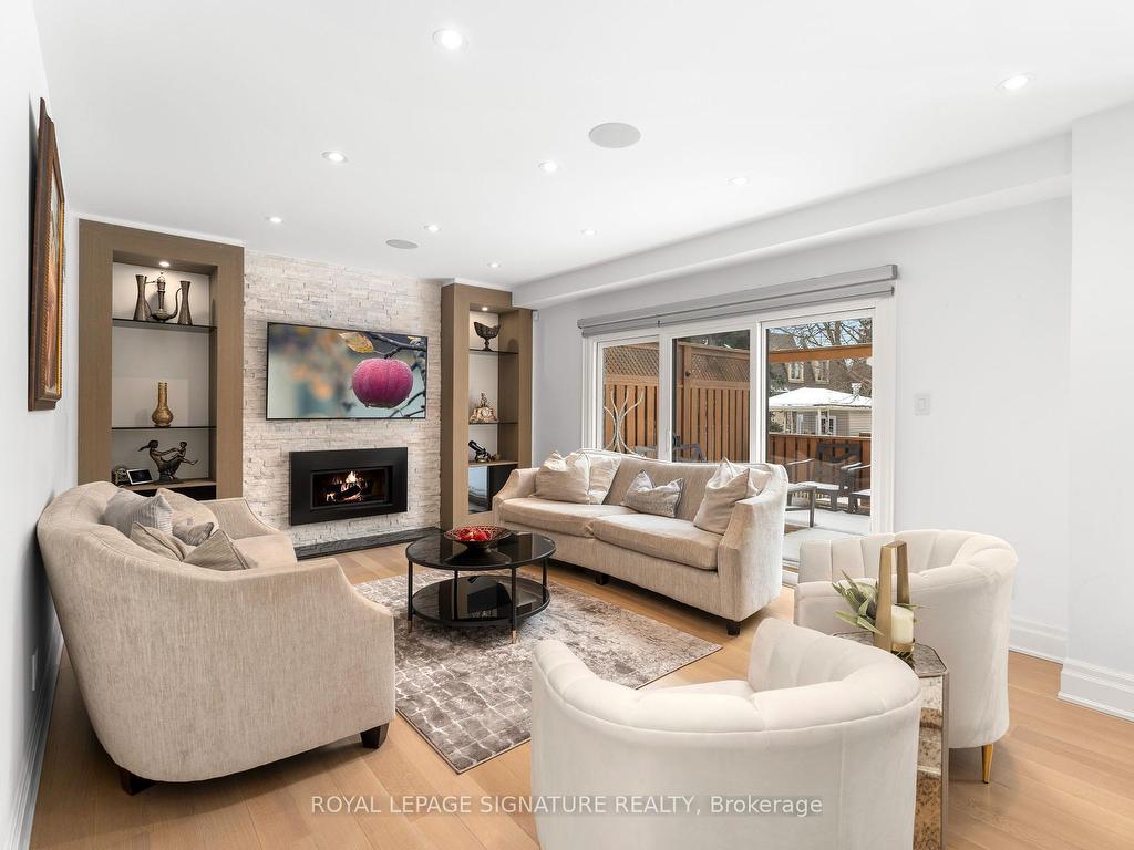 









108


Winchester

Lane,
Richmond Hill,




ON
L4C 6Y7

