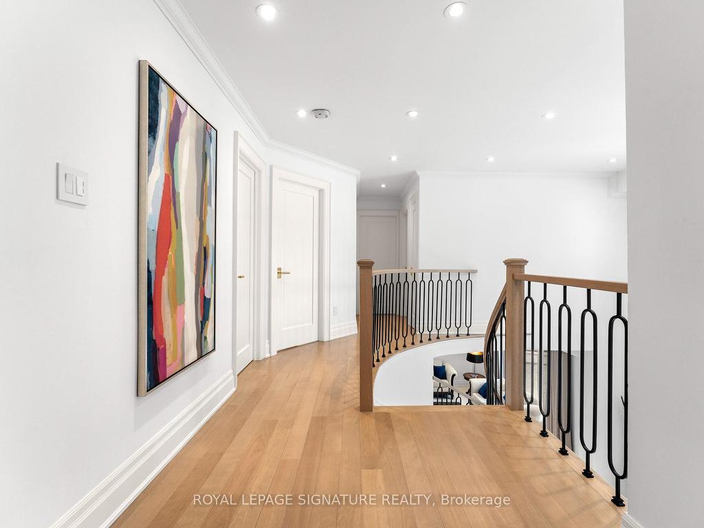









108


Winchester

Lane,
Richmond Hill,




ON
L4C 6Y7

