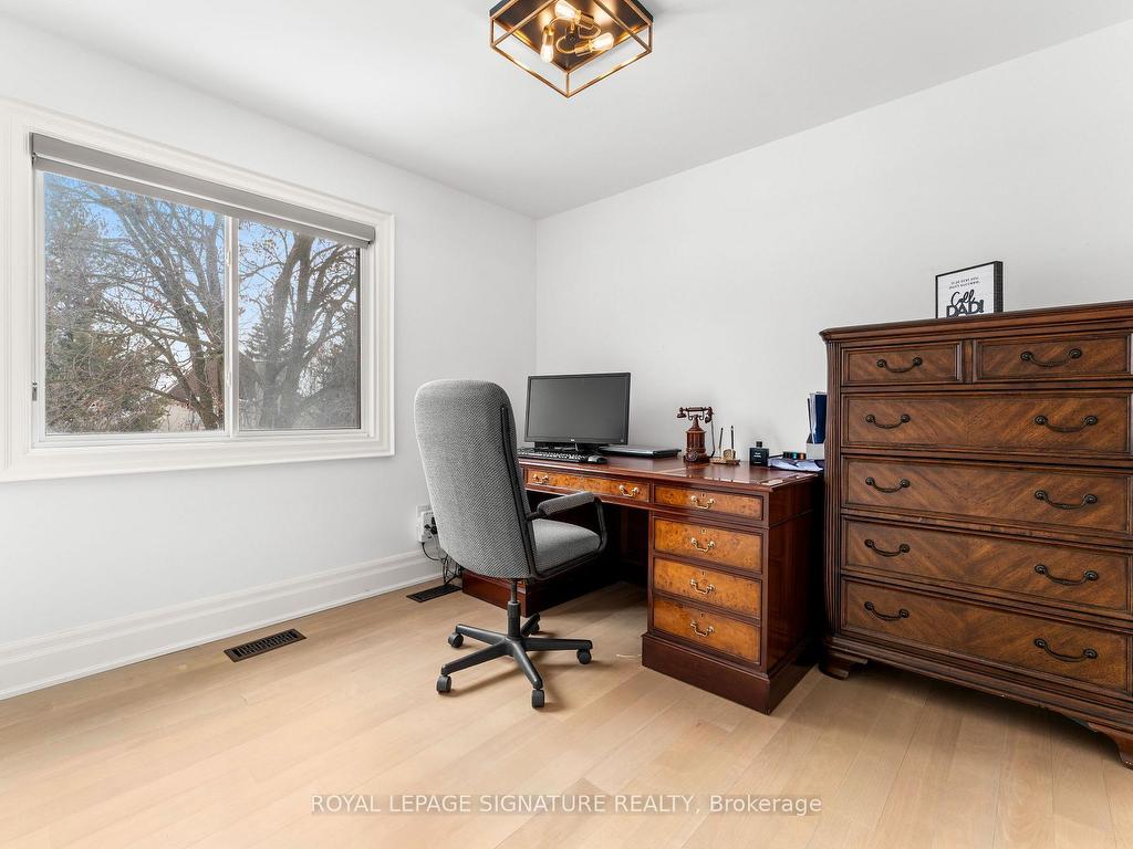 









108


Winchester

Lane,
Richmond Hill,




ON
L4C 6Y7

