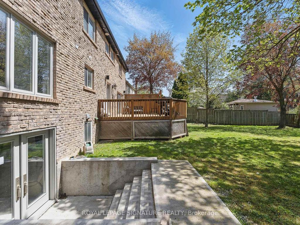 









108


Winchester

Lane,
Richmond Hill,




ON
L4C 6Y7

