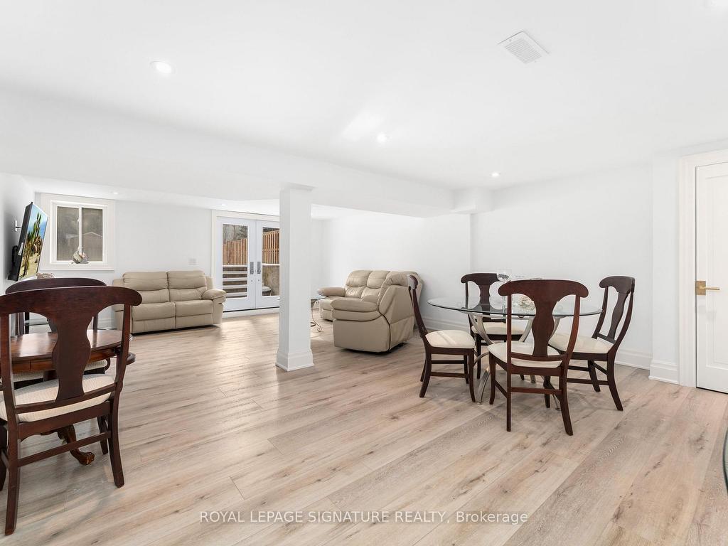 









108


Winchester

Lane,
Richmond Hill,




ON
L4C 6Y7

