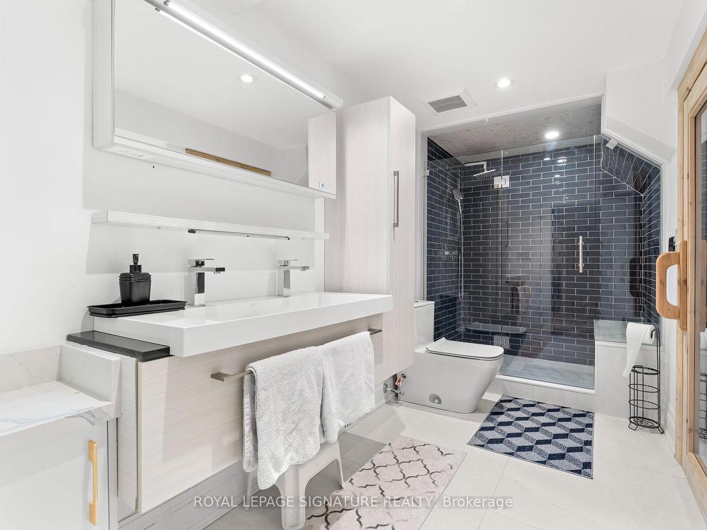 









108


Winchester

Lane,
Richmond Hill,




ON
L4C 6Y7

