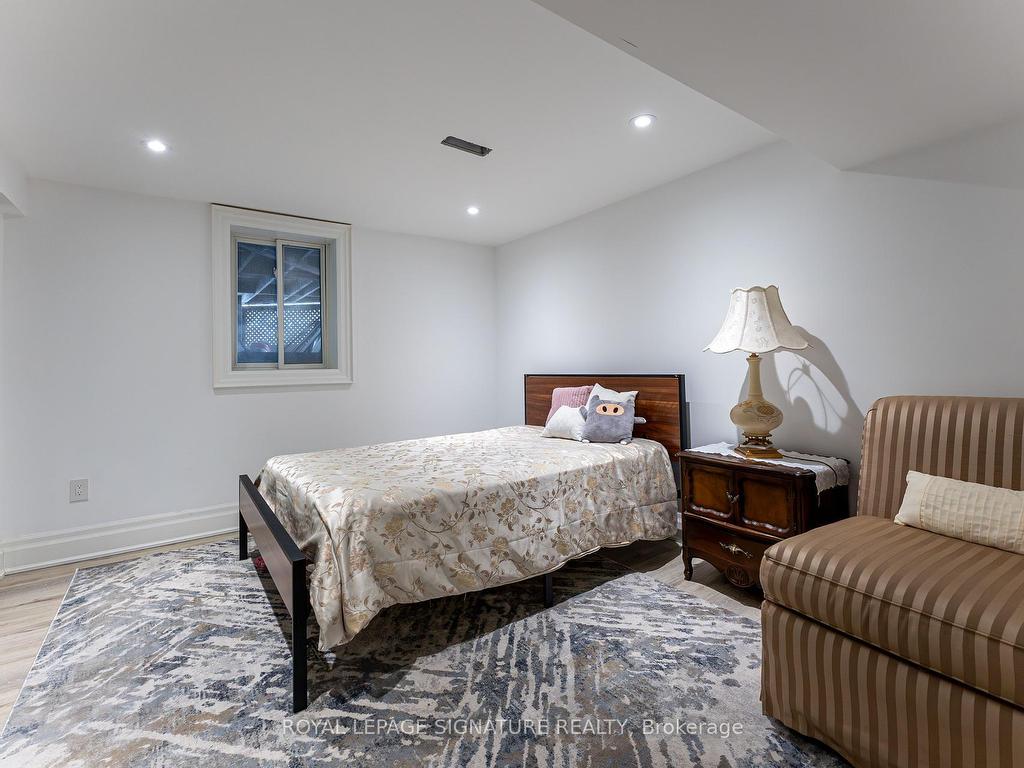 









108


Winchester

Lane,
Richmond Hill,




ON
L4C 6Y7

