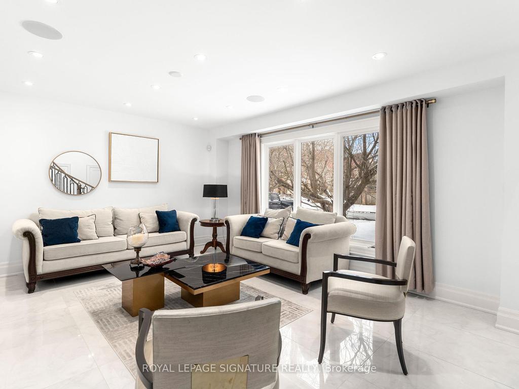 









108


Winchester

Lane,
Richmond Hill,




ON
L4C 6Y7


