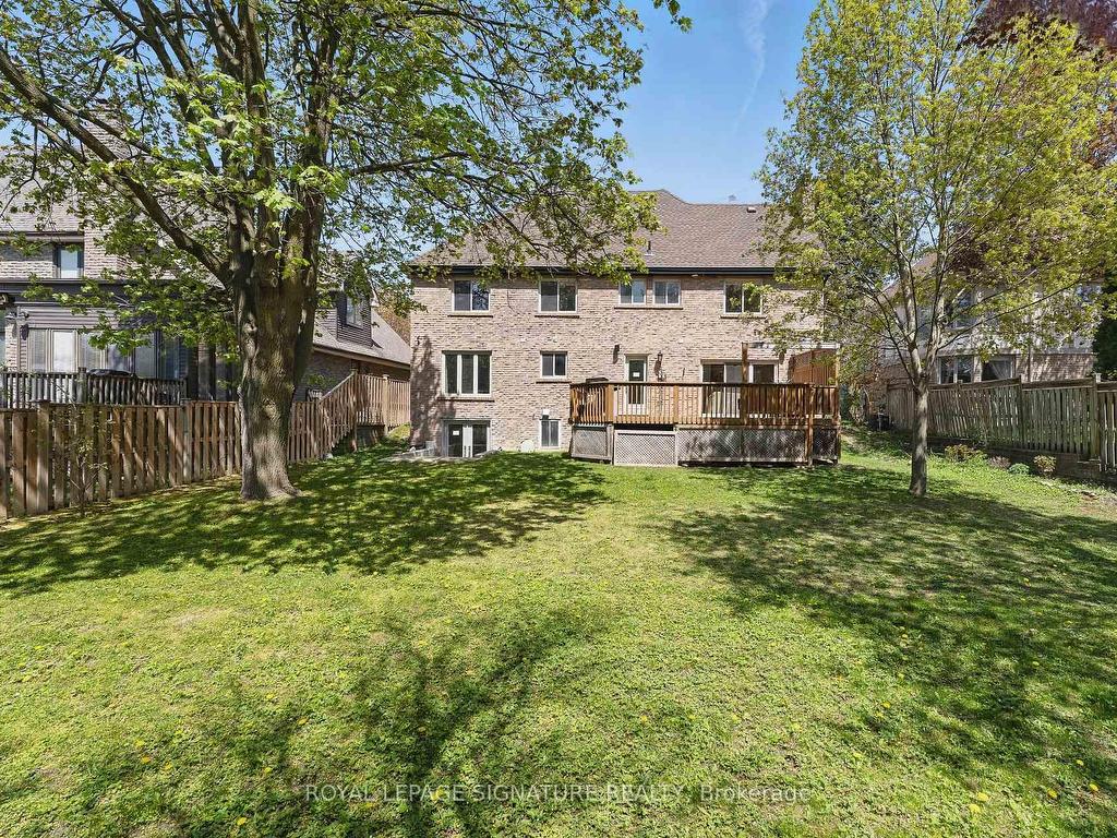 









108


Winchester

Lane,
Richmond Hill,




ON
L4C 6Y7

