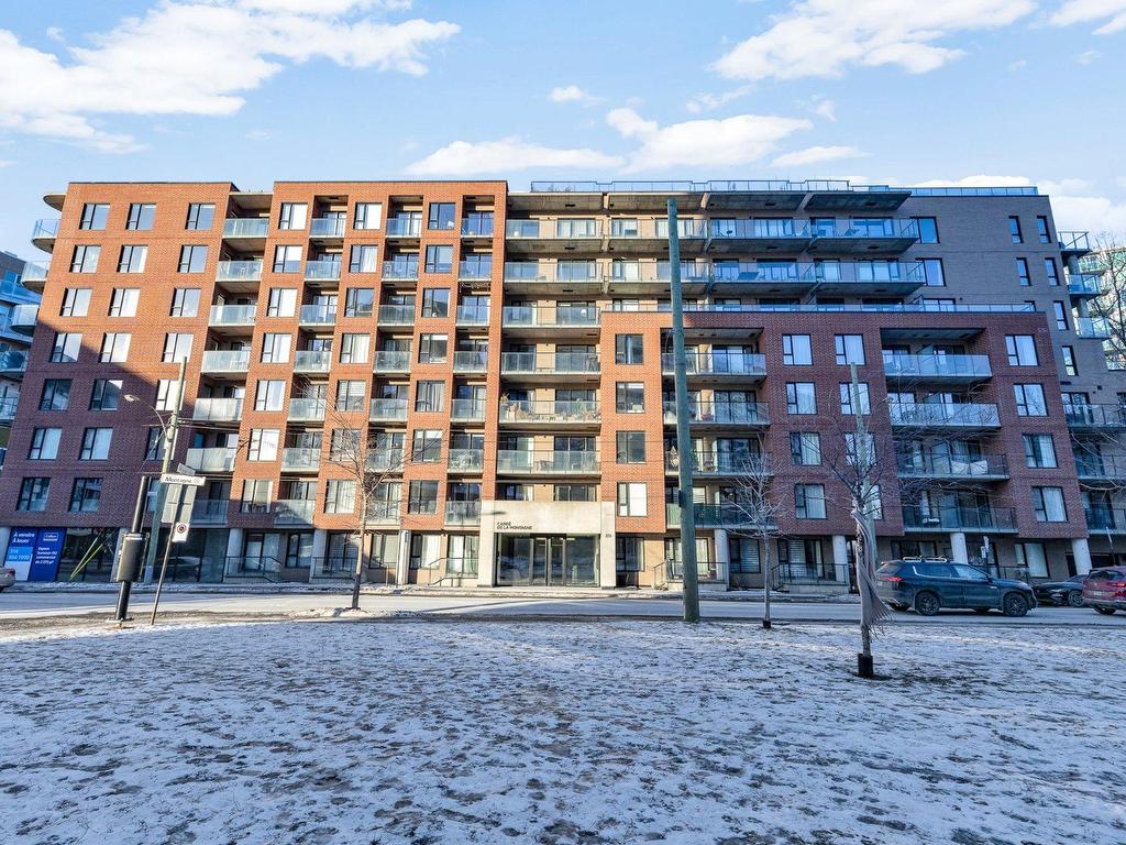 









225


Rue de la Montagne

, 812,
Montréal (Le Sud-Ouest),




QC
H3C2A6

