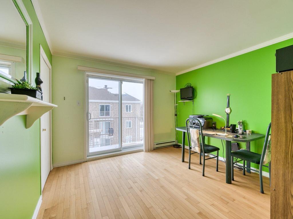 









566


Rue Château Bello

,
Sainte-Marthe-sur-le-Lac,




QC
J0N1P0

