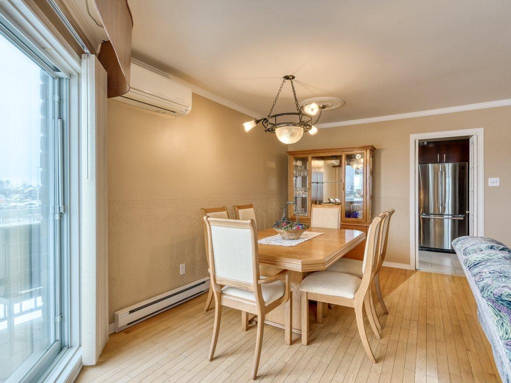 









566


Rue Château Bello

,
Sainte-Marthe-sur-le-Lac,




QC
J0N1P0


