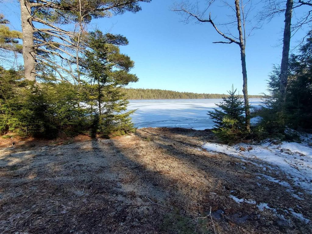












2480 Woodstock Road

,
Walden,







NS
B0J 2E0

