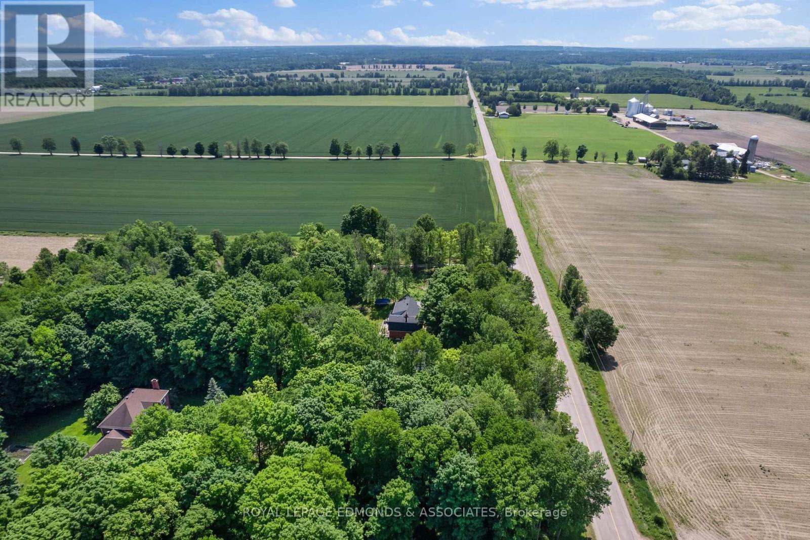 












1386 WILSON ROAD

,
Laurentian Valley,







Ontario
K8A6W4

