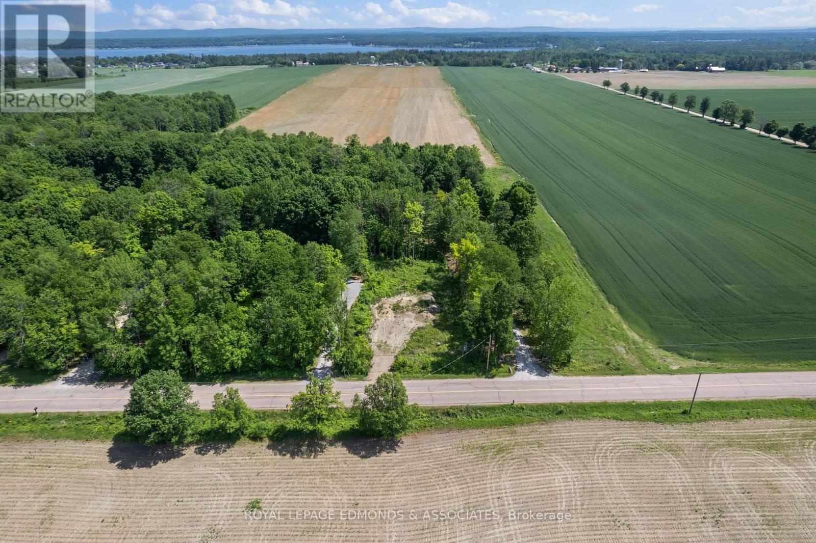 












1386 WILSON ROAD

,
Laurentian Valley,







Ontario
K8A6W4

