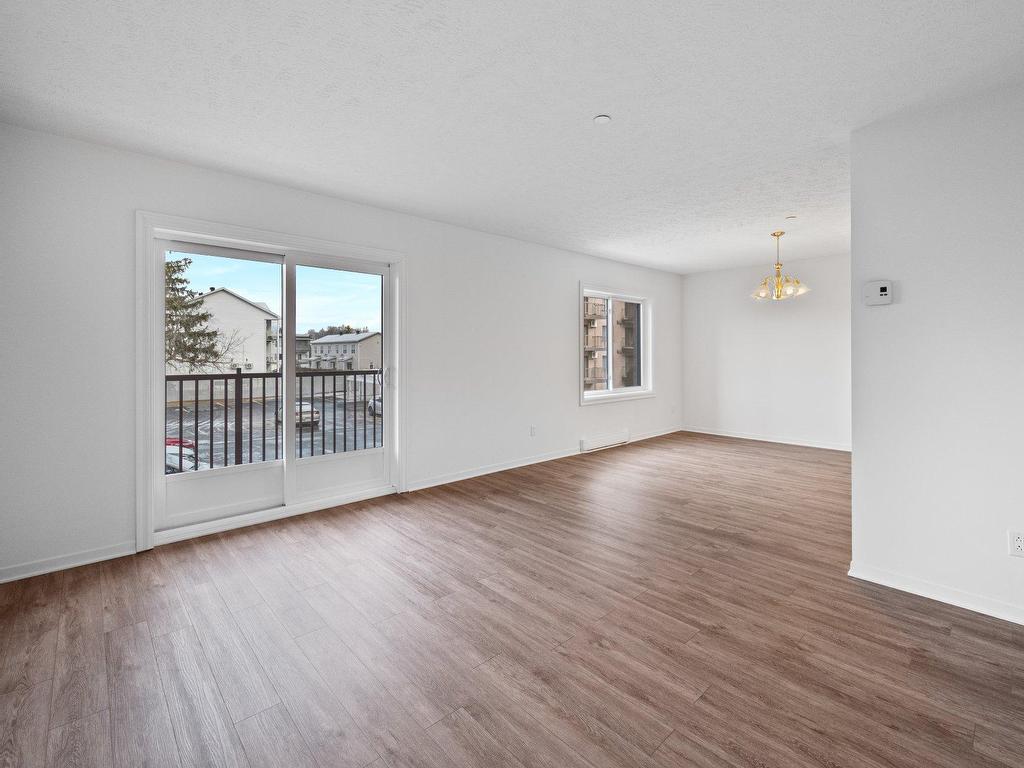 









355


Rue St-Jacques

, 206,
Granby,




QC
J2G3N5

