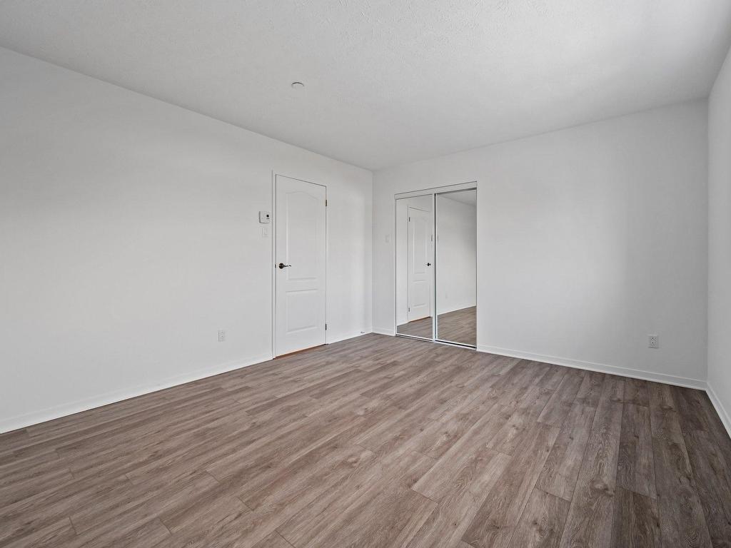 









355


Rue St-Jacques

, 206,
Granby,




QC
J2G3N5

